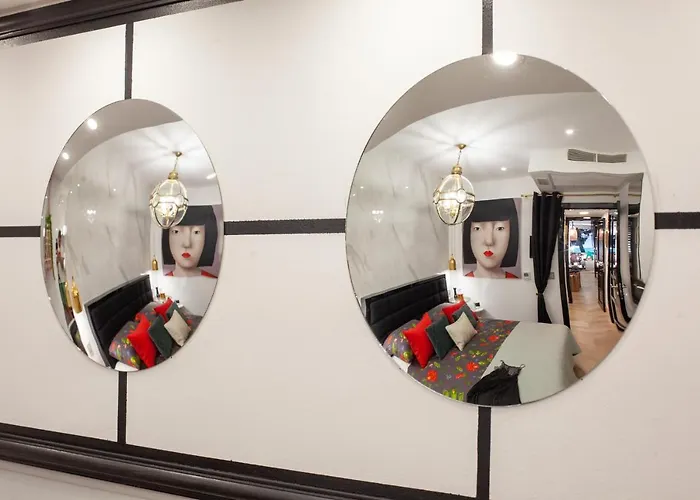 'hedonist' Apartament