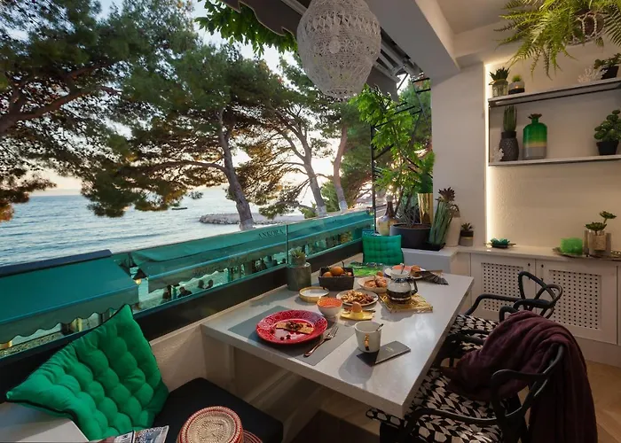 'hedonist' Apartment Makarska