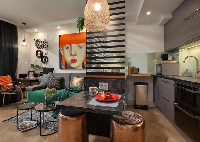 Apartment 'hedonist'